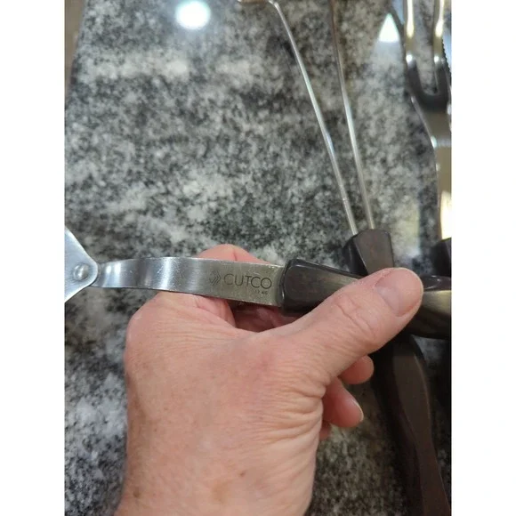 Cutco 4 Piece Kitchen Utensil Set & Wooden Holder Whisk Spoon Spreader Fork - Picture 2 of 14